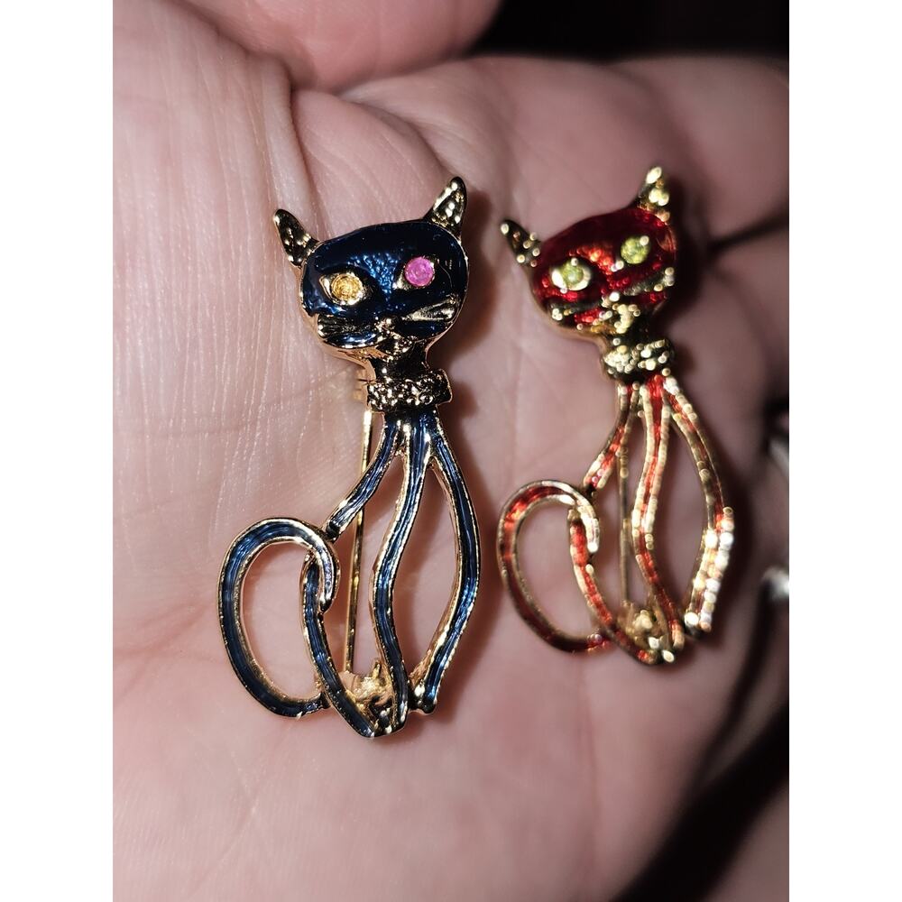 Vintage Set Of 2 Cat Brooch Retro Kitty One Missing Eye Stone